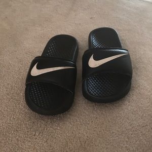 Nike flip flops